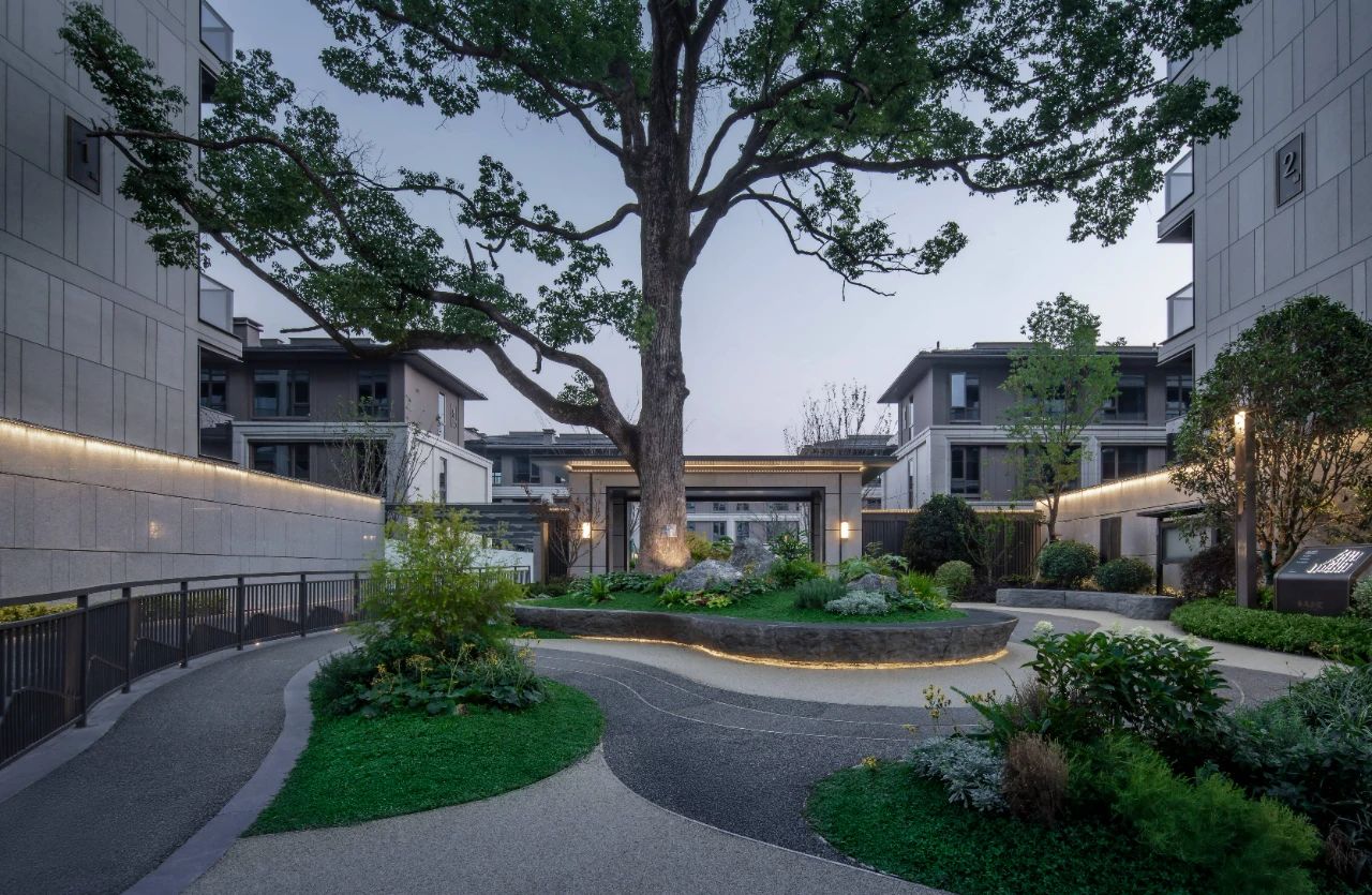 1733298031505088e2Cg.jpg be048c252859bea3f8dd962681cb5332.jpg